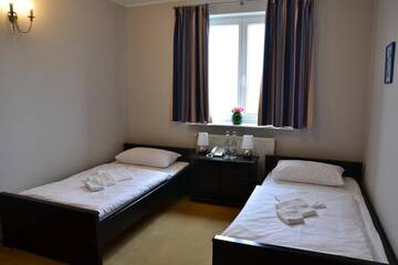 Фото номера Стандартный двухместный номер с 1 кроватью Отель Hotel Trzy Podkowy*** г. Biskupiec 12