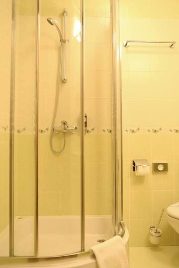 Фото номера Стандартный трехместный номер Отель Hotel Trzy Podkowy*** г. Biskupiec 2